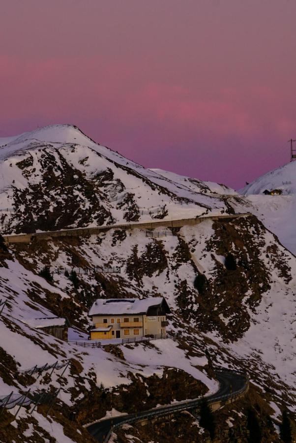 Enzianhuette Berggasthaus San Leonardo in Passiria Dış mekan fotoğraf