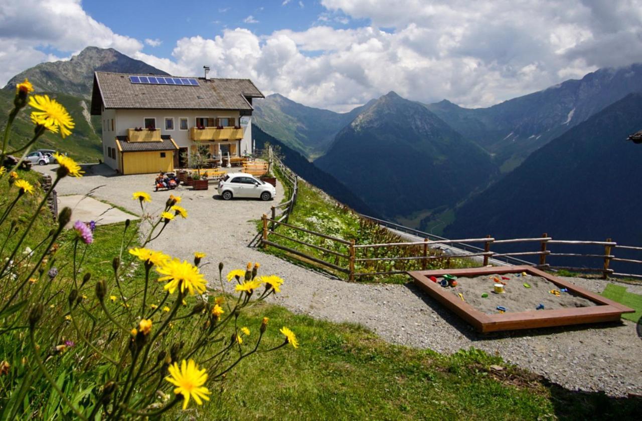 Enzianhuette Berggasthaus San Leonardo in Passiria Dış mekan fotoğraf